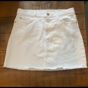 White denim skirt